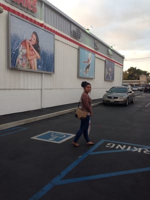 shoe warehouse long beach