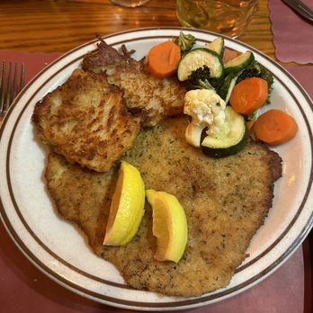Oak Chalet Restaurant - Wienerschnitzel - American Near Me - Bellmore, New York Oak Chalet Restaurant - Wienerschnitzel - American Near Me - Bellmore, New York