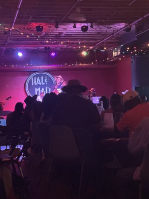 Hal & Mal's by null