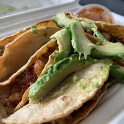 Mariscos El Pariente - Tacos Dorado