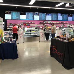 Tropicanna Dispensary and Weed Delivery - Sales area