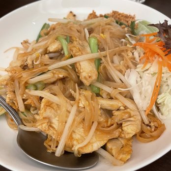 The Corner Thai Cuisine - Pad Thai - Thai Near Me - Simi Valley, California The Corner Thai Cuisine - Pad Thai - Thai Near Me - Simi Valley, California