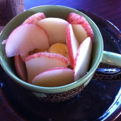 Boulder Coffee Cafe - Pretty fruit bowl
