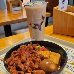 Braised Pork Rice Bento 滷肉飯便當