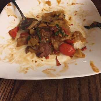 SriPraPhai Thai Restaurant - Drunken noodles - Thai Near Me - Woodside, New York SriPraPhai Thai Restaurant - Drunken noodles - Thai Near Me - Woodside, New York