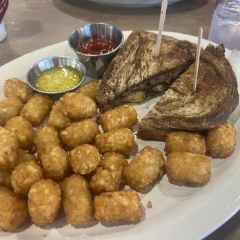 Longmont Brunch Club - Patty Melt with Parmesan Tots - Breakfast & Brunch Near Me - Longmont, Colorado Longmont Brunch Club - Patty Melt with Parmesan Tots - Breakfast & Brunch Near Me - Longmont, Colorado