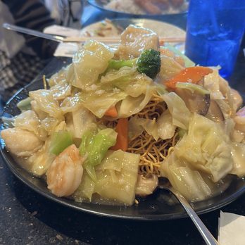 Ramen-Ya - Seafood Crispy Noodle - Ramen Near Me - Honolulu, Hawaii Ramen-Ya - Seafood Crispy Noodle - Ramen Near Me - Honolulu, Hawaii