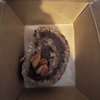 Strive Foods - Raw cinnamon roll - Vegan Near Me - Atlanta, Georgia Strive Foods - Raw cinnamon roll - Vegan Near Me - Atlanta, Georgia