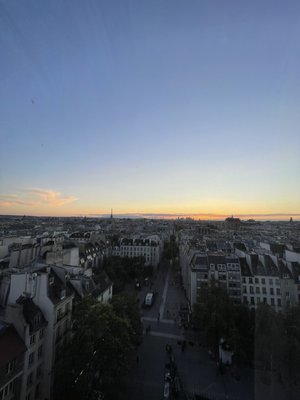 Le Georges by null