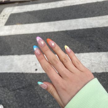 Tropical Leaf - set was $75 - Nail Salons Near Me - Brooklyn, New York Tropical Leaf - set was $75 - Nail Salons Near Me - Brooklyn, New York