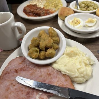 Wendell Smith's Restaurant - Baked Ham, Meatloaf, Fried Corn, Mac N Cheese, deviled eggs, fried okra, creamed potatoes, Lima beans. - Diners Near Me - Nashville, Tennessee Wendell Smith's Restaurant - Baked Ham, Meatloaf, Fried Corn, Mac N Cheese, deviled eggs, fried okra, creamed potatoes, Lima beans. - Diners Near Me - Nashville, Tennessee