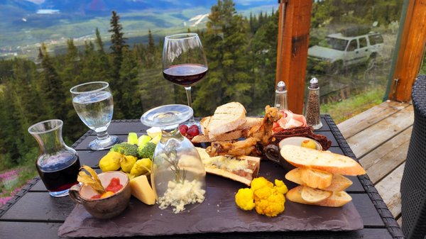 Whitehorn Bistro by null