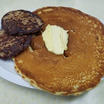 The Curve - Freaking HUGE pancakes! - Diners Near Me - Madison, Wisconsin