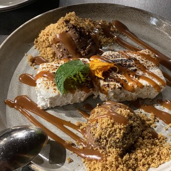 Goen Dining + Bar - Chocolate mousse and homemade mashmallow - Pan Asian Near Me - Kailua, Hawaii Goen Dining + Bar - Chocolate mousse and homemade mashmallow - Pan Asian Near Me - Kailua, Hawaii
