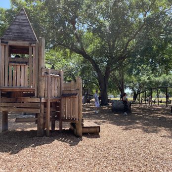 Community Playground - Places designed for kids to hide - Kids Activities Near Me - Winter Park, Florida