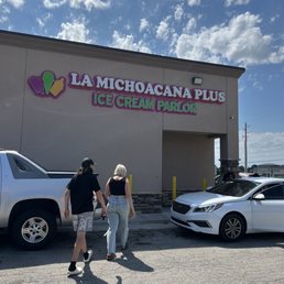 Exterior photo of La Michoacana PLUS - Tulsa, Oklahoma Exterior photo of La Michoacana PLUS - Tulsa, Oklahoma