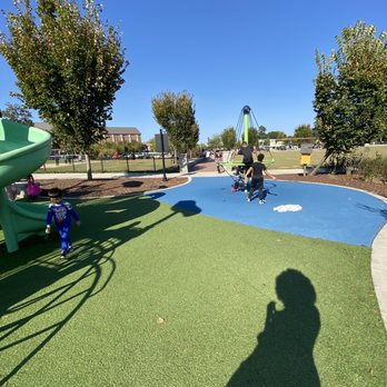 Lawrenceville Lawn - Playground - Parks Near Me - Lawrenceville, Georgia Lawrenceville Lawn - Playground - Parks Near Me - Lawrenceville, Georgia