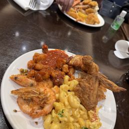 Orange chicken. Shrimp. Fried chicken. Mac n cheese Orange chicken. Shrimp. Fried chicken. Mac n cheese