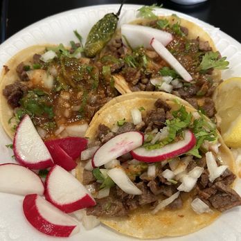 Taqueria 3 Gallos - Tacos Asada - Mexican Near Me - Bakersfield, California