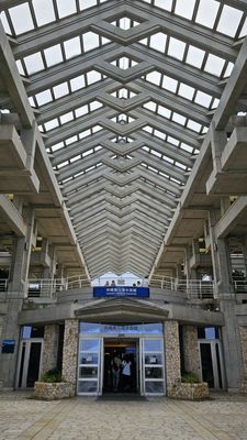 Okinawa Churaumi Aquarium by null
