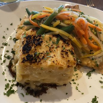 Biscottis - Chicken francaise and Mac n cheese - American Near Me - Jacksonville, Florida