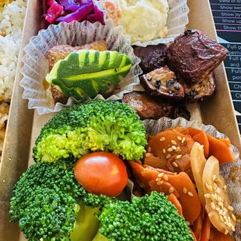 Guzzu Bento-ya - Side Veggies and more that come with the 2 tiered bento. - Japanese Near Me - Los Angeles, California