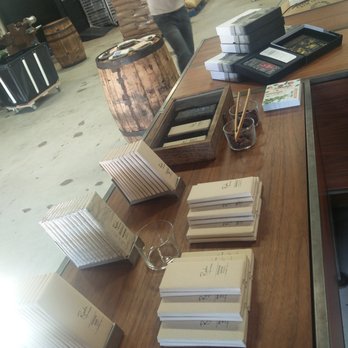 Raaka Chocolate - Chocolate store - Chocolatiers & Shops Near Me - Brooklyn, New York