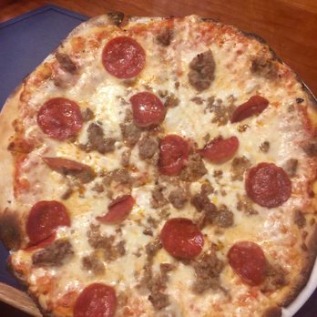 Claytons Siesta Grille - The most delicious pizza outside of NY LOL! - New American Near Me - Sarasota, Florida