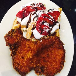 Chicken & Waffle