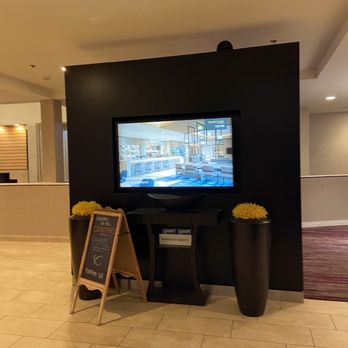 Courtyard by Marriott Hampton Coliseum Central - Hotels Near Me - Hampton, Virginia Courtyard by Marriott Hampton Coliseum Central - Hotels Near Me - Hampton, Virginia