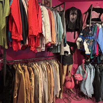 Flamingo's Vintage Pound - Used, Vintage & Consignment Near Me - New York, New York