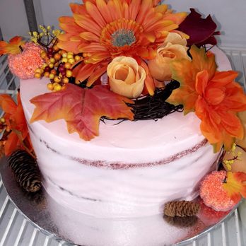 Maria's Bakery - Pastel encuerado - Bakeries Near Me - Fontana, California