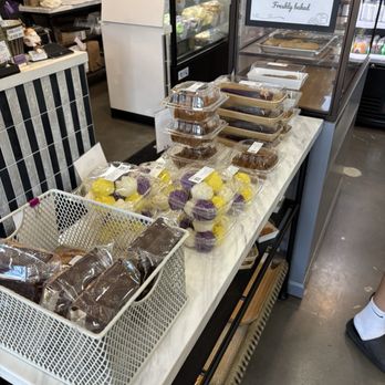 Gwenie's Pastries - Bakeries Near Me - Arlington, Virginia Gwenie's Pastries - Bakeries Near Me - Arlington, Virginia