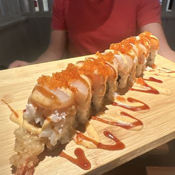 Qimura Sushi & Ramen - Fuji Roll - Sushi Bars Near Me - Windsor, California