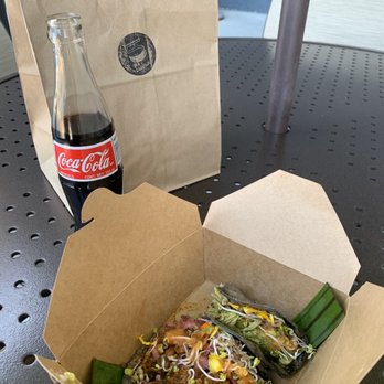 5 Cazuelas - Cochinita Pibil and Pipian Vered tacos with a Mexican Coke - Tacos Near Me - Los Angeles, California