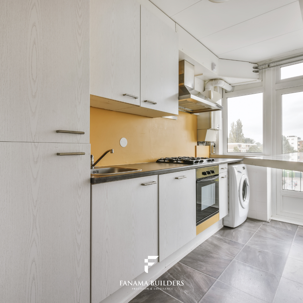 Slide of Fanama Builders