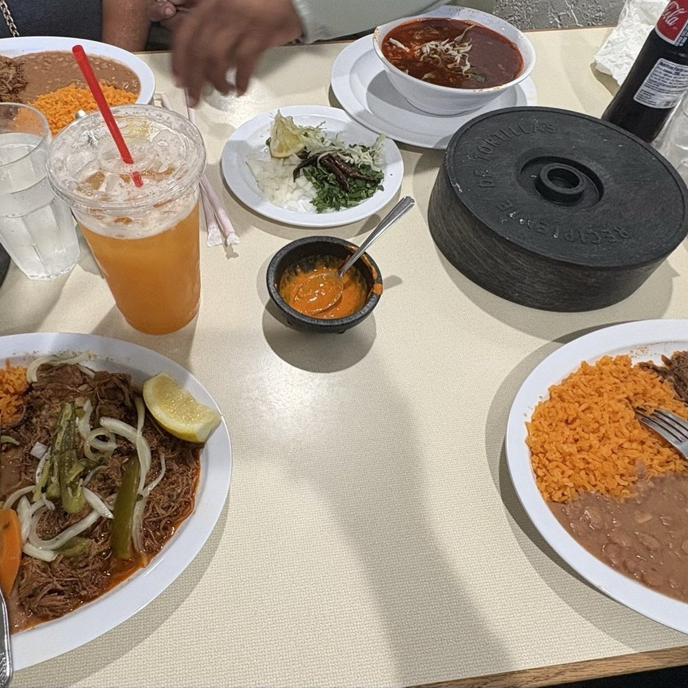 Familia Loritos - Barbacoa de chivo - Mexican Near Me - Phoenix, Arizona Familia Loritos - Barbacoa de chivo - Mexican Near Me - Phoenix, Arizona
