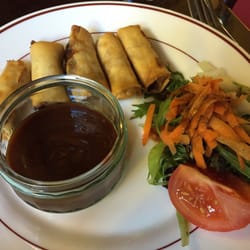 Unicorn Inn - Duck spring roll