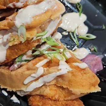 The Friendly Toast - Chicken and waffle delivery - Breakfast & Brunch Near Me - Dedham, Massachusetts The Friendly Toast - Chicken and waffle delivery - Breakfast & Brunch Near Me - Dedham, Massachusetts
