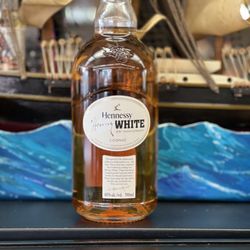 Az Market & Liqour - Hennessy White 25th Anniversary