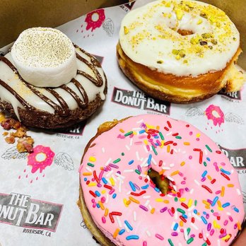 Urban Dripp - S''mores, The Homer, Lemon Pistachio - Donuts Near Me - Riverside, California Urban Dripp - S''mores, The Homer, Lemon Pistachio - Donuts Near Me - Riverside, California