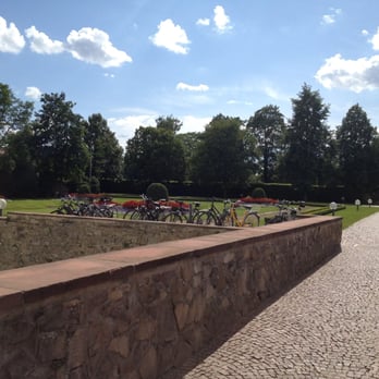 Schloss Schönborn - Castles Near Me - Heusenstamm, HE
