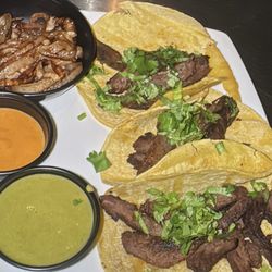 Wizard's Sports Cafe - Steak tacos