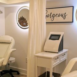 Physio & Beauty Personal Care Clinic  - We use specialized RF and ultrasound equipment for body contouring