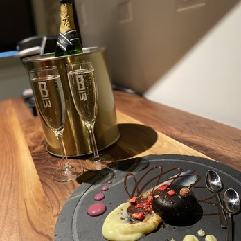 Bottleworks Hotel - A nice treat to kick things off! - Hotels Near Me - Indianapolis, Indiana Bottleworks Hotel - A nice treat to kick things off! - Hotels Near Me - Indianapolis, Indiana