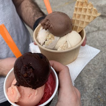 SweetCup - Left = pomegranate rose, blood orange, and Texas chocolate sheet cake sorbets. Right = 3 Amigos, Banana pudding, and Cookie butter gelatos - Ice Cream & Frozen Yogurt Near Me - Houston, Texas SweetCup - Left = pomegranate rose, blood orange, and Texas chocolate sheet cake sorbets. Right = 3 Amigos, Banana pudding, and Cookie butter gelatos - Ice Cream & Frozen Yogurt Near Me - Houston, Texas