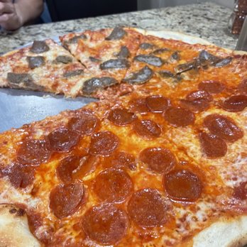 Amore Pizzeria - Pizza Near Me - Flushing, New York