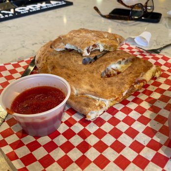 Parry's Pizzeria & Taphouse - Meat Calzone - Pizza Near Me - Lubbock, Texas Parry's Pizzeria & Taphouse - Meat Calzone - Pizza Near Me - Lubbock, Texas