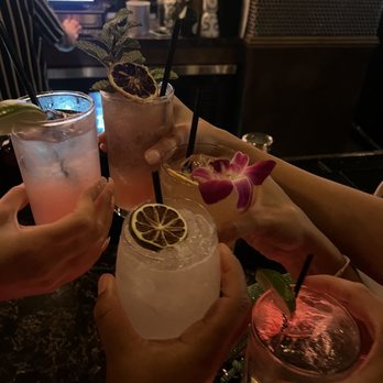 Bellhop - Cocktail Bars Near Me - Orlando, Florida Bellhop - Cocktail Bars Near Me - Orlando, Florida
