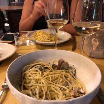 Osteria Pucci - Spaghetti con vongole - Roman Near Me - Rome, RM Osteria Pucci - Spaghetti con vongole - Roman Near Me - Rome, RM